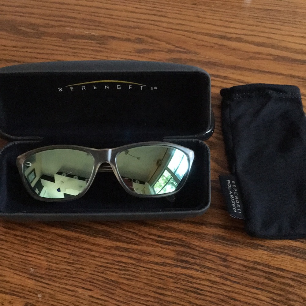 Vintage Serengeti Signia 5565V Wayfarer Sunglasses